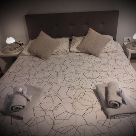 Elly Apartments Σπλιτ Εξωτερικό φωτογραφία
