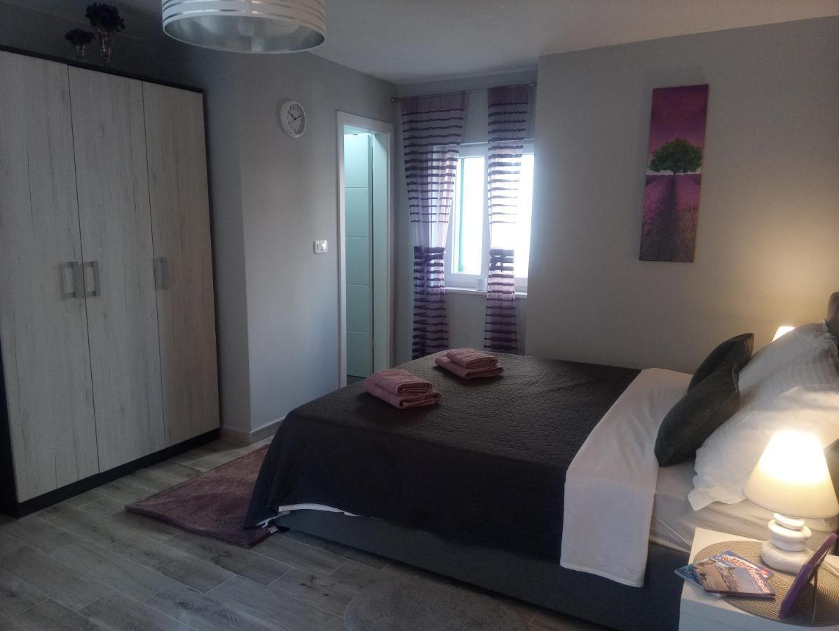 Elly Apartments Σπλιτ Εξωτερικό φωτογραφία